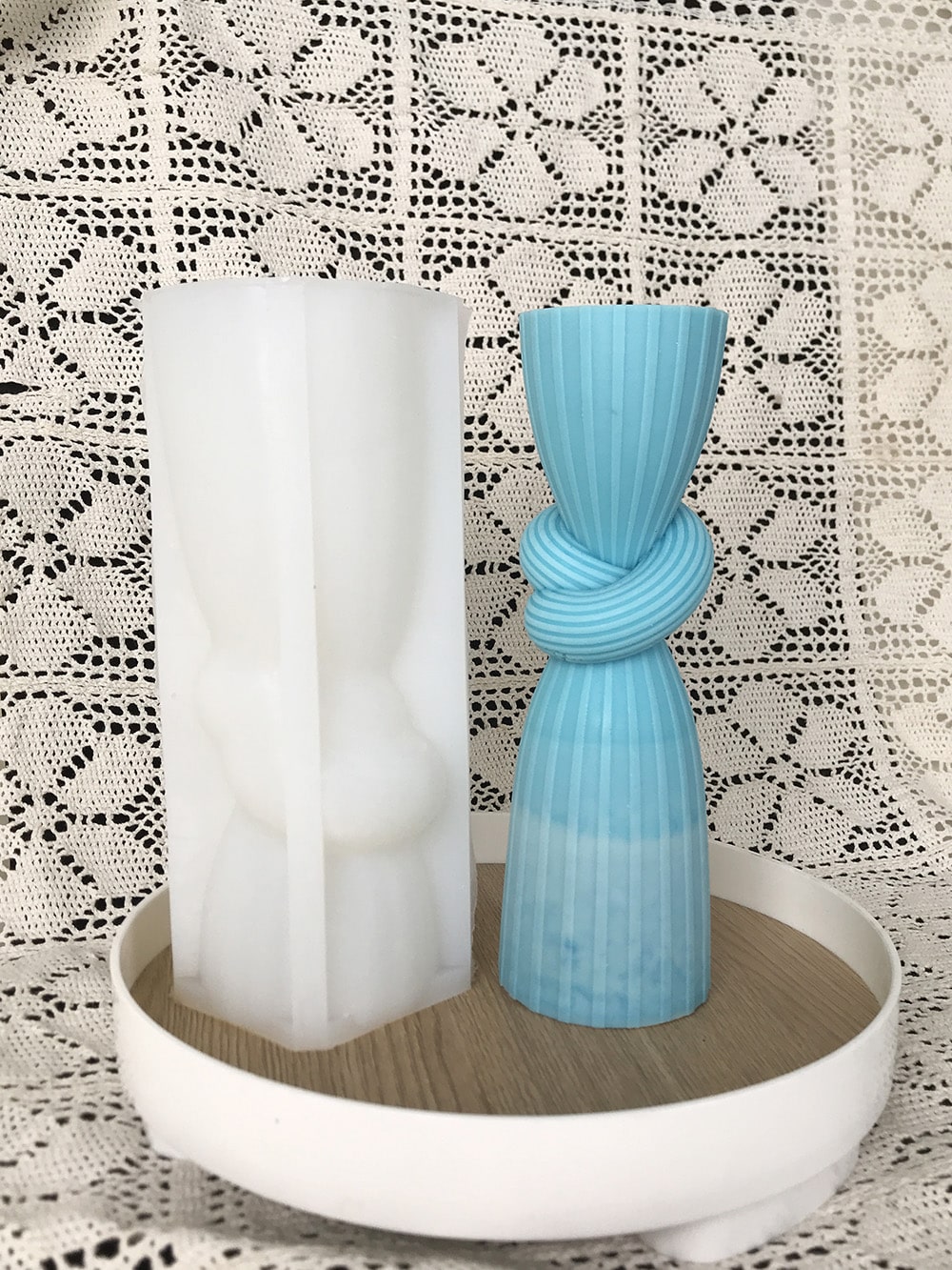 Vertical Stripe Rope Knot Column Silicone Mold Aromatherapy Candle Tabletop Gypsum Ornament Drawing Image Rope Knot Formal Dress Column Mold 8532l