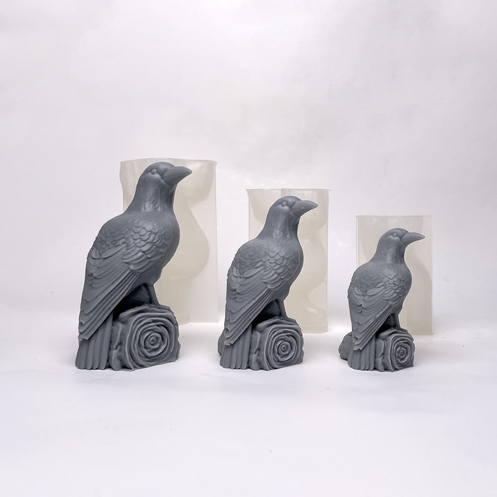 Raven Silicone Mold – Spooky Crow Design for Halloween Treats and Decor 8814S